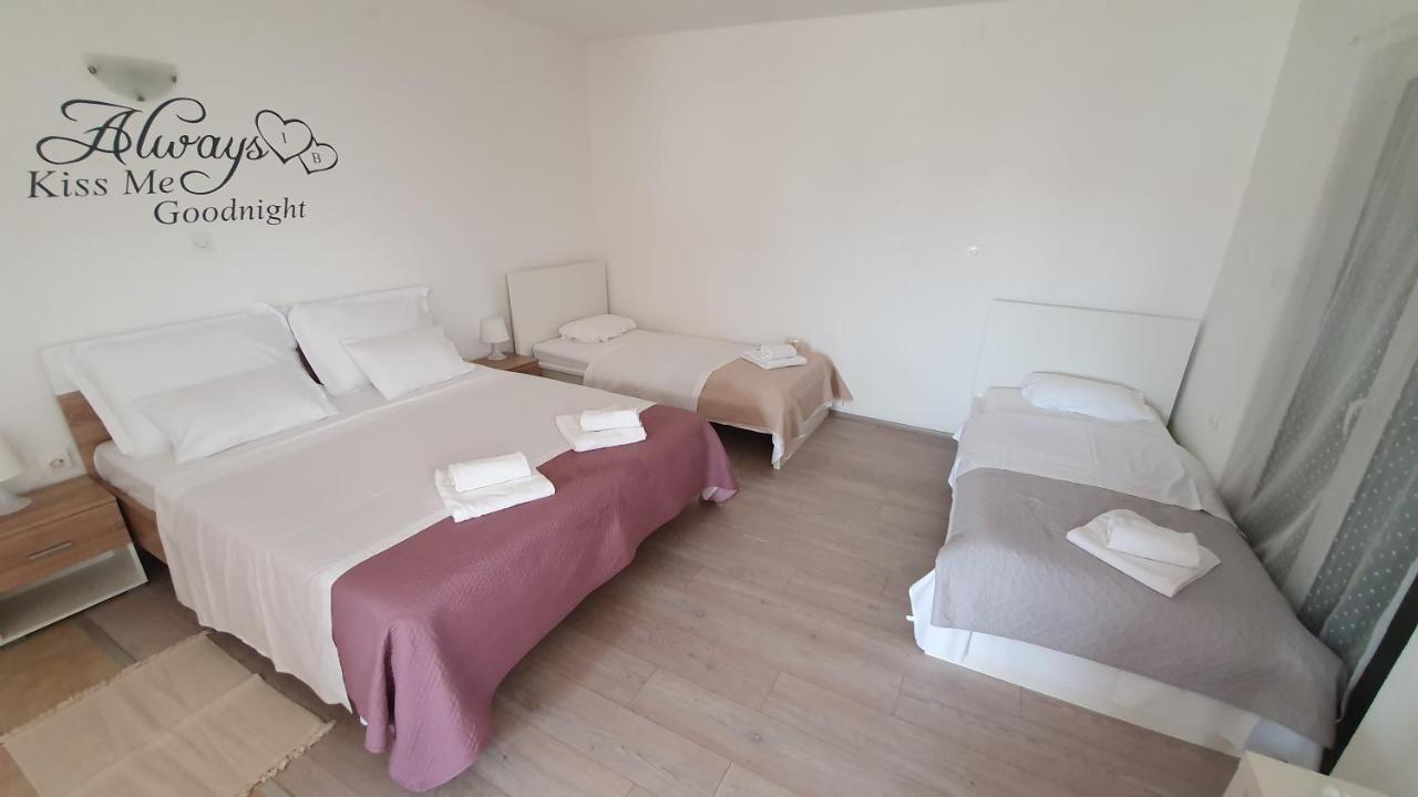 Batkoski Apartments Pag Town Eksteriør billede